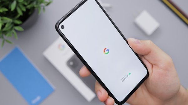 Quels sont les réglages nécessaires pour configurer la reconnaissance vocale pour plusieurs langues sur un Google Pixel 6?